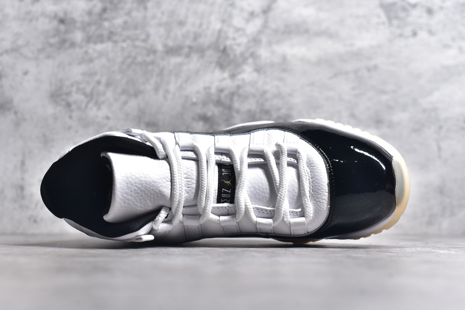 Air Jordan AJ11 "DMP" CT8012-170